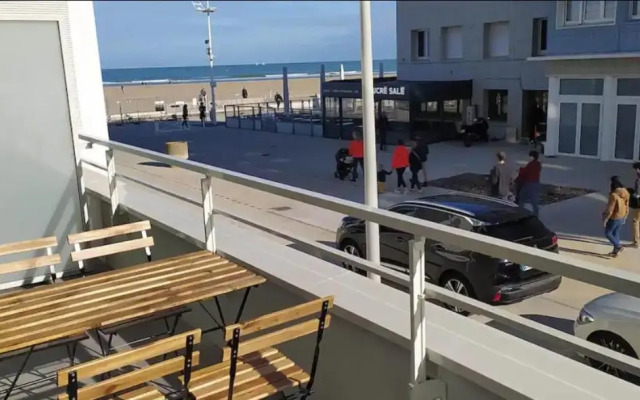 Bel appt neuf - vue mer - terrasse - parking privé