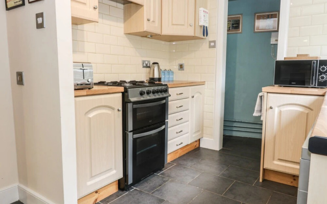 1 Blinkbonny Cottages