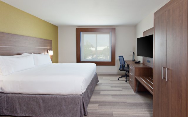 Holiday Inn Express Hotel and Suites Pasadena-Colorado Blvd, an IHG Hotel