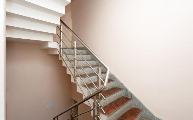 OYO 9548 Hotel Regent