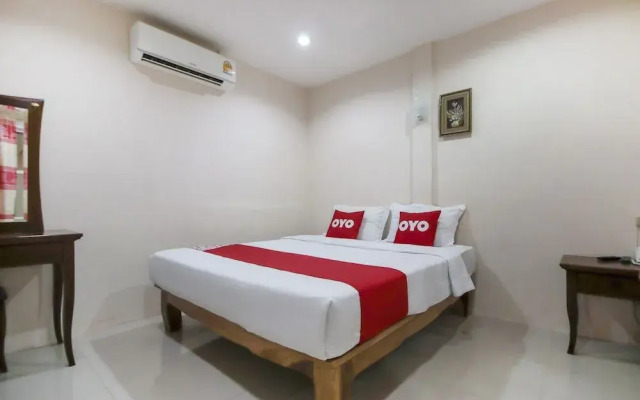 OYO 75331 Hareeya Hotel