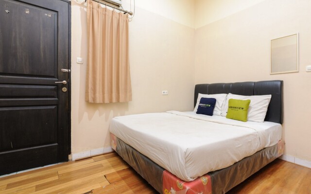 Urbanview Hotel Residence 446 Tanjung Duren