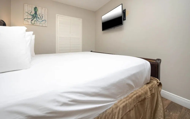 Phoenix X 1107 3 Bedroom Condo