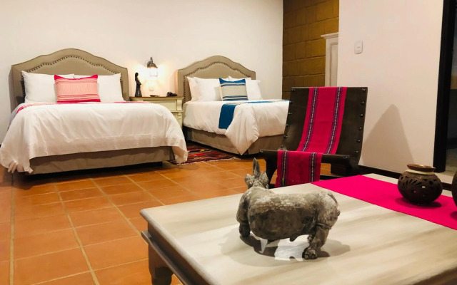 Casa de Adobe Gallery & Luxury Boutique
