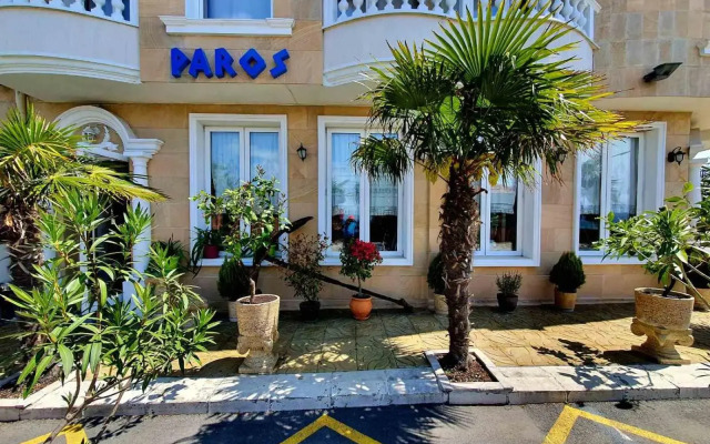Hotel Paros