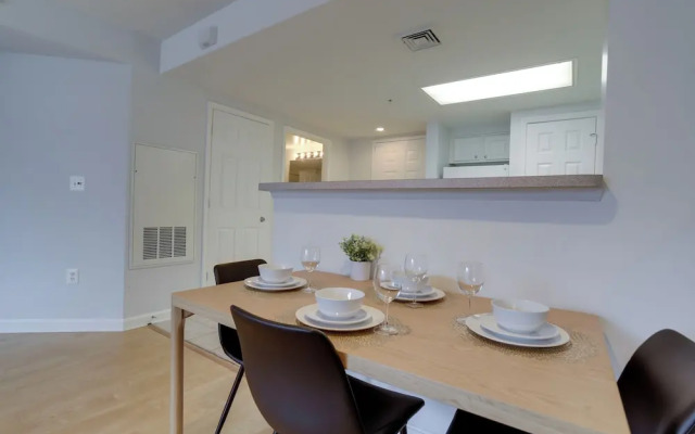 Fascinating Apt in Ballston With Gym