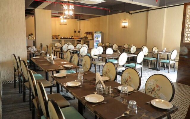 Oaktree Hotel