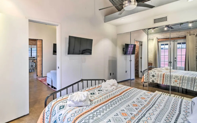 Phoenix Getaway w/ Patio, Near Roosevelt Row!
