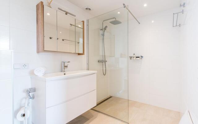 Semi-detached House Near Noord-beveland Beach