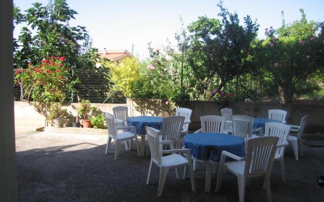 Room in Lodge - Briatico 2 min From the sea and 15 min From Tropea, Room With Kitchenette