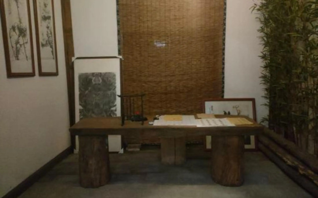 Huanran Tangchi Homestay (Qingchengshan Scenic Area)