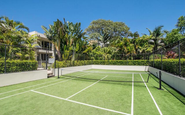 Noosa Harbour Resort