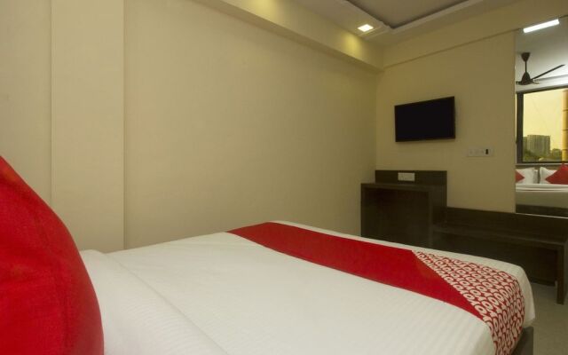 OYO 17393 Hotel Elite Plaza