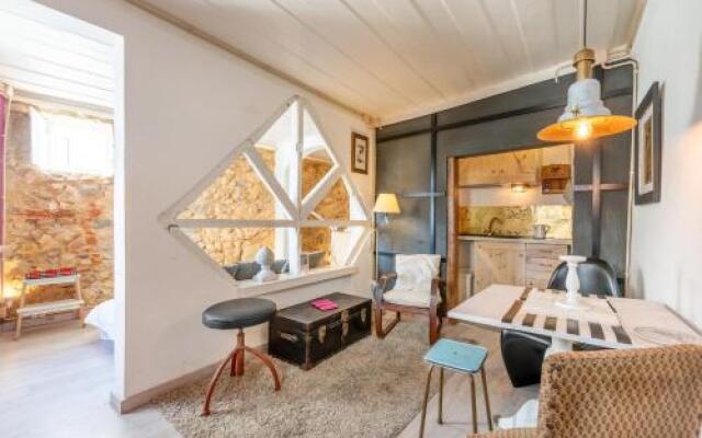 Bright Historical Apartment