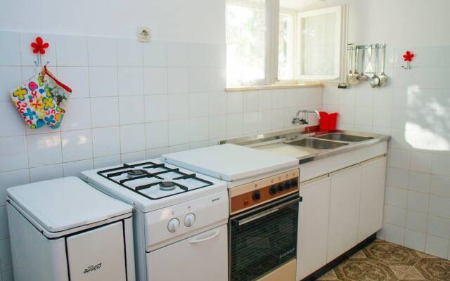 Apartment Postira Meri