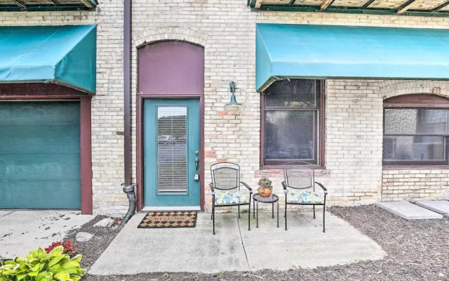 Modern Grand Haven Condo - Steps to Downtown!