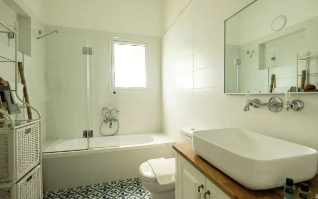 Rustic Charm Tel Aviv CTR by Sea N' Rent
