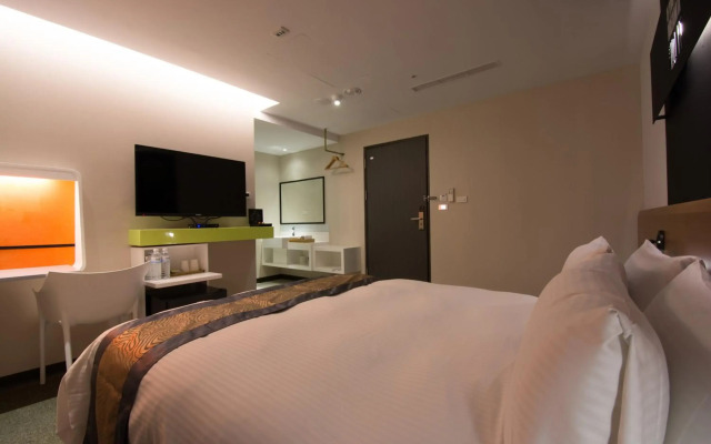 Travel Art Inn