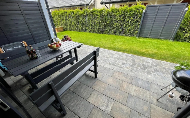 Cottage in Sianozety Near the Beach