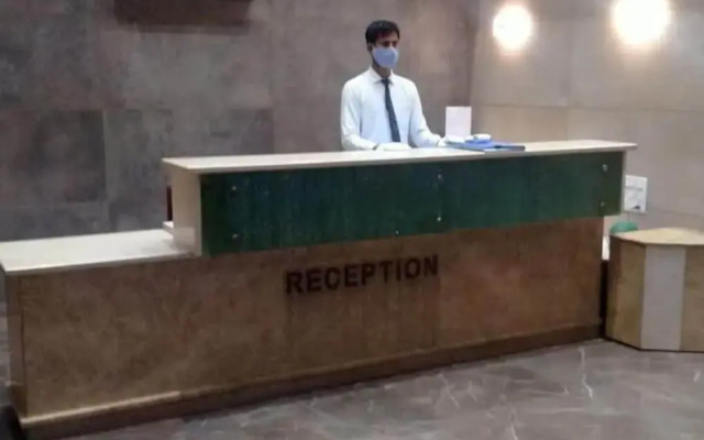 Hotel Apex Inn