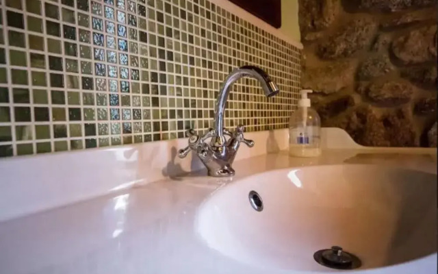 106307 House In Vilar De Parada