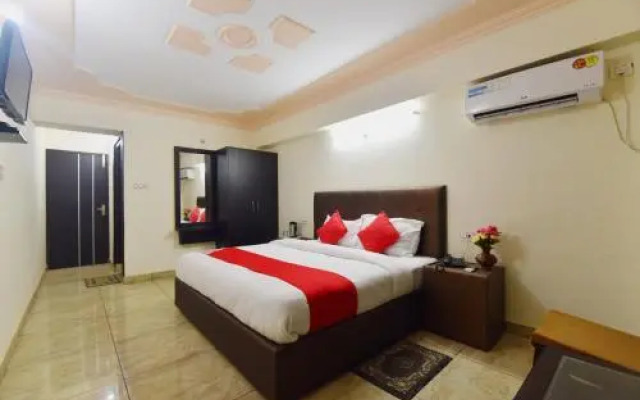 Sandalee Comforts by OYO Rooms