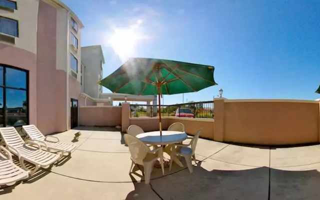 Baymont Inn & Suites Mooresville