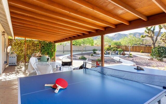 Desert Bloom by Avantstay Incredible Oasis w/ Dreamy Backyard & Patio