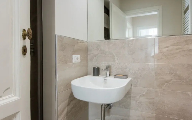 Beautiful & Modern Repubblica