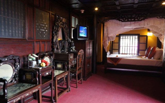 Vinh Hung Heritage Hotel