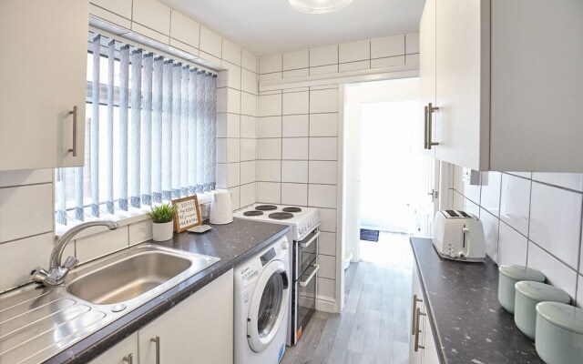 Host Stay The Charltons