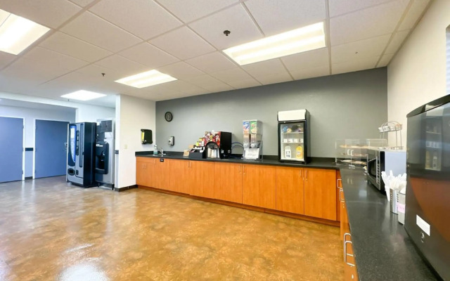 Blaine Town Inn & Suites