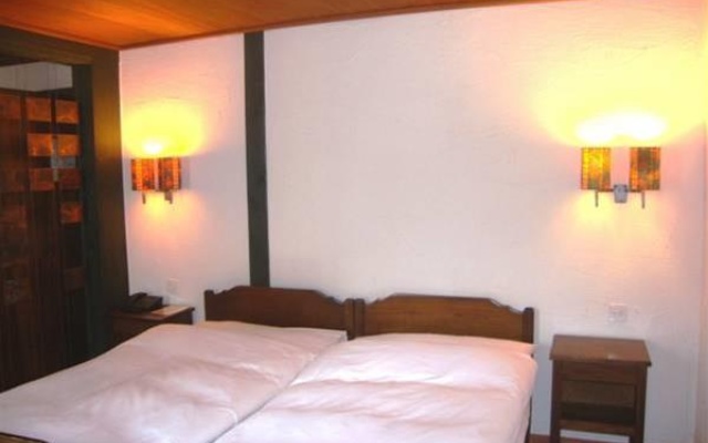 Hotel Sternen – Guest Rooms – Sisikon