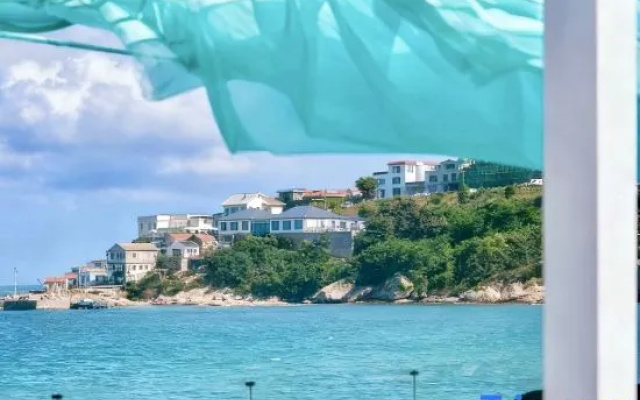 Laoshan Harbor No. 1 Inn