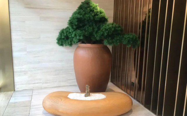 Ji Hotel Shanghai Wuwei Dong Road Metro Station