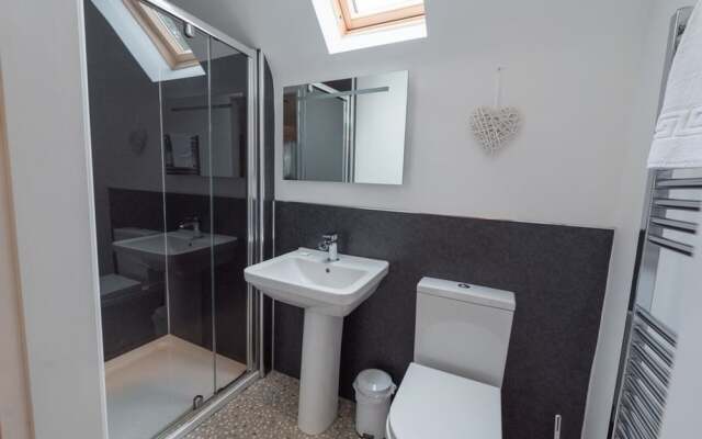 Lord Galloway 33, Newton Stewart