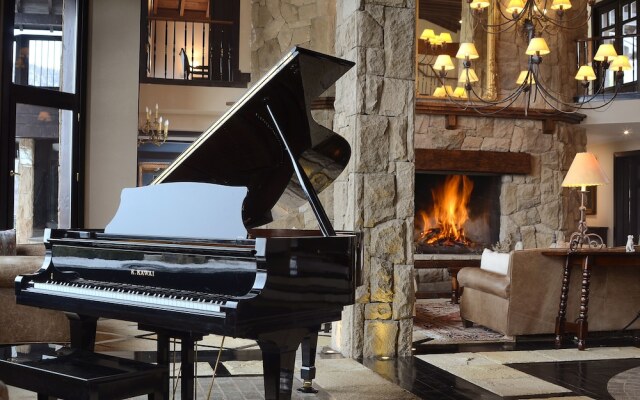 Incredible Villa in Arelauquen Golf LM10