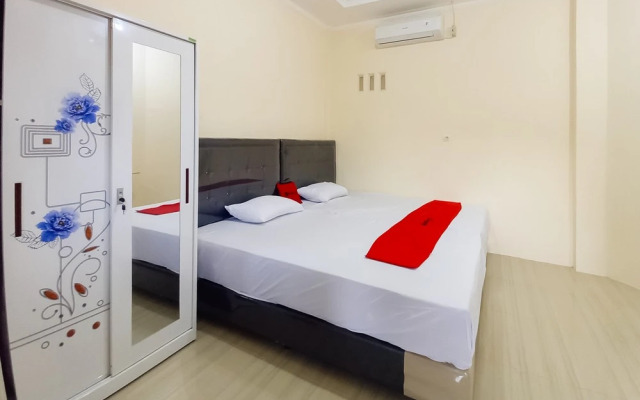 RedDoorz Syariah near JBC Jambi