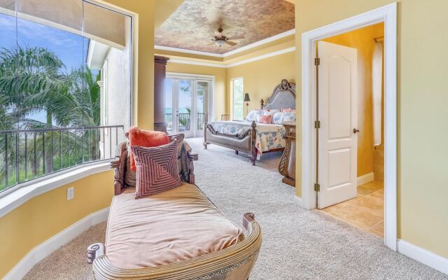 Hidden Treasure - Beach Front, Pool-spa