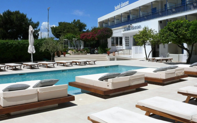Danae Hotel
