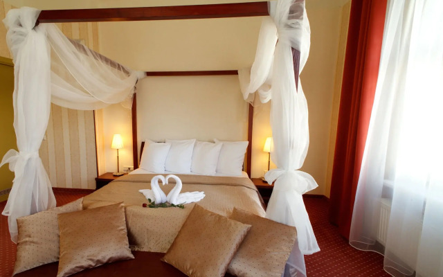 Monika Centrum Hotels