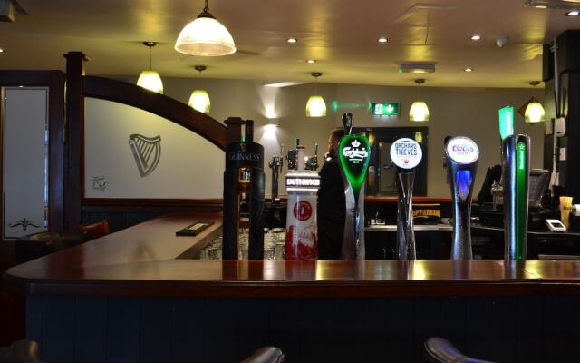 Blackwater Lodge Hotel