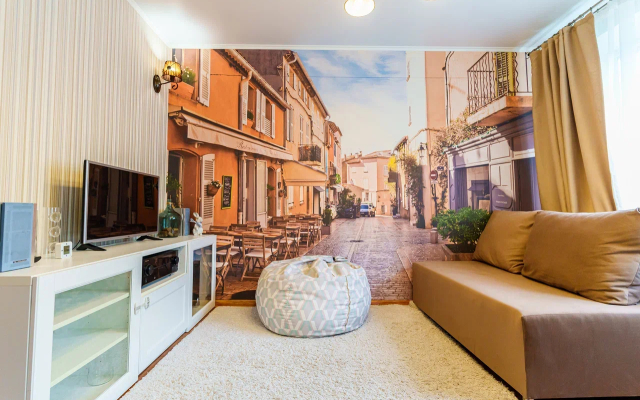 LetoApart на Карла Маркса