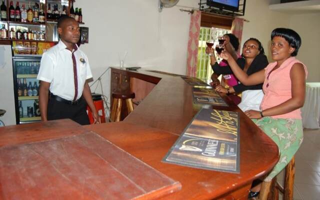Uhuru 50 Hotel Kasese