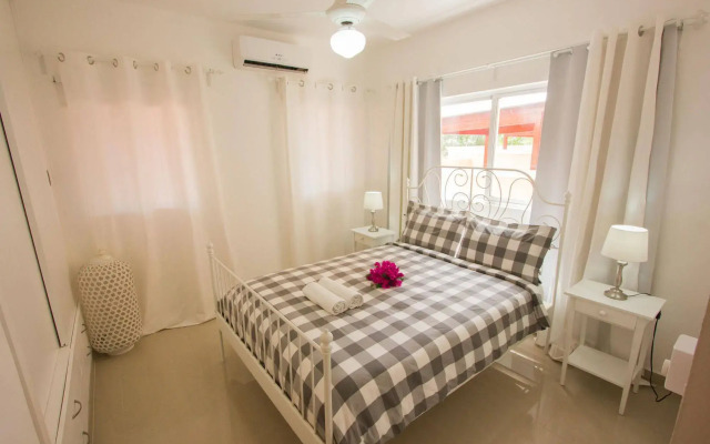 Los Flamencos Aparthotel
