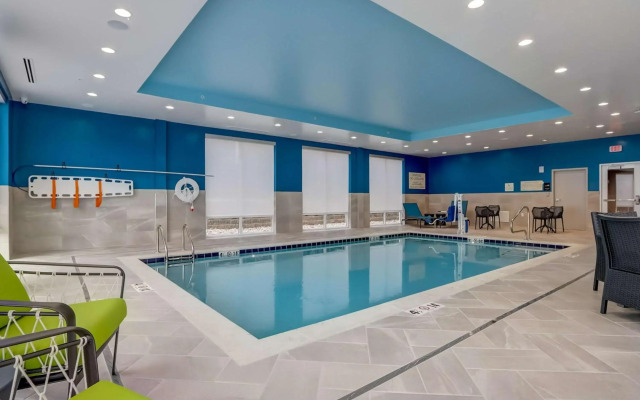 Hampton Inn & Suites Cincinnati Midtown Rookwood