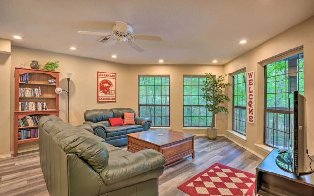 Beaver Lake Retreat w/ Deck & Private Hot Tub