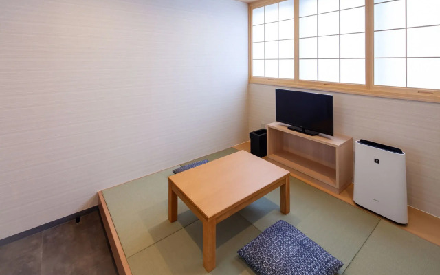 Y's Cabin & Hotel Naha Kokusai Dori