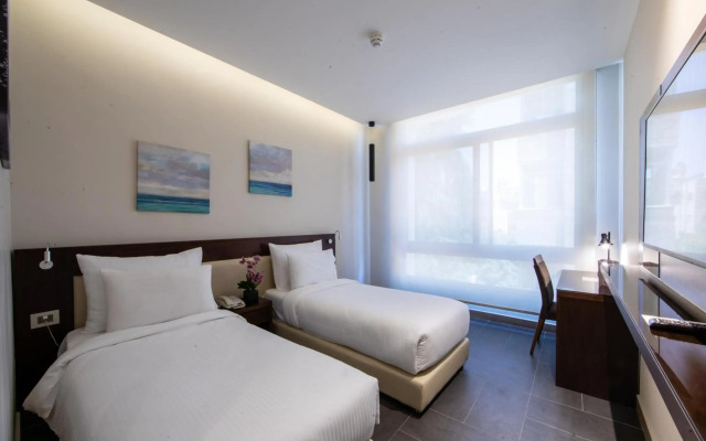 The Compass Hotel