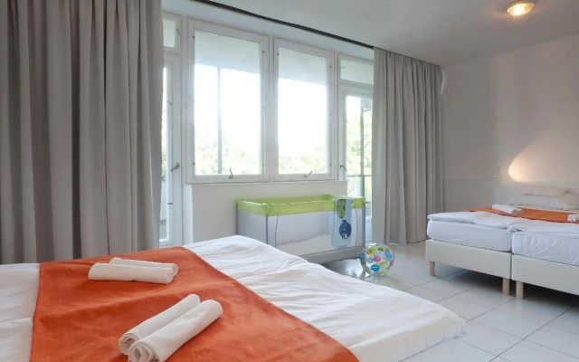 Holiday Hotel Csopak